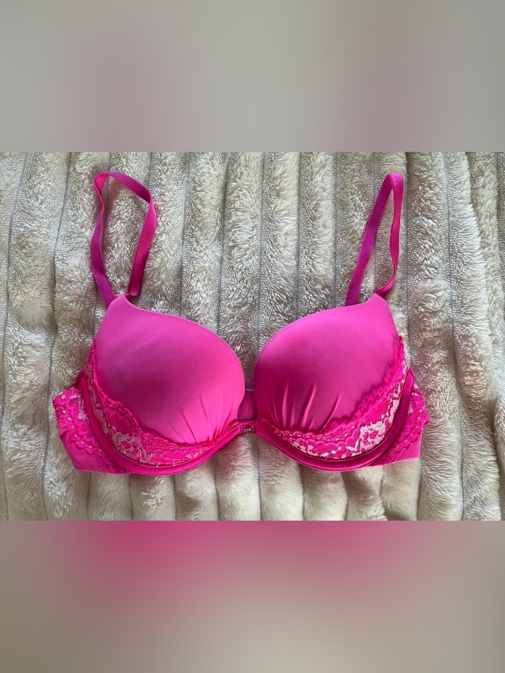 Victoria's Secret Pink Very Sexy Push-Up Bra 32C